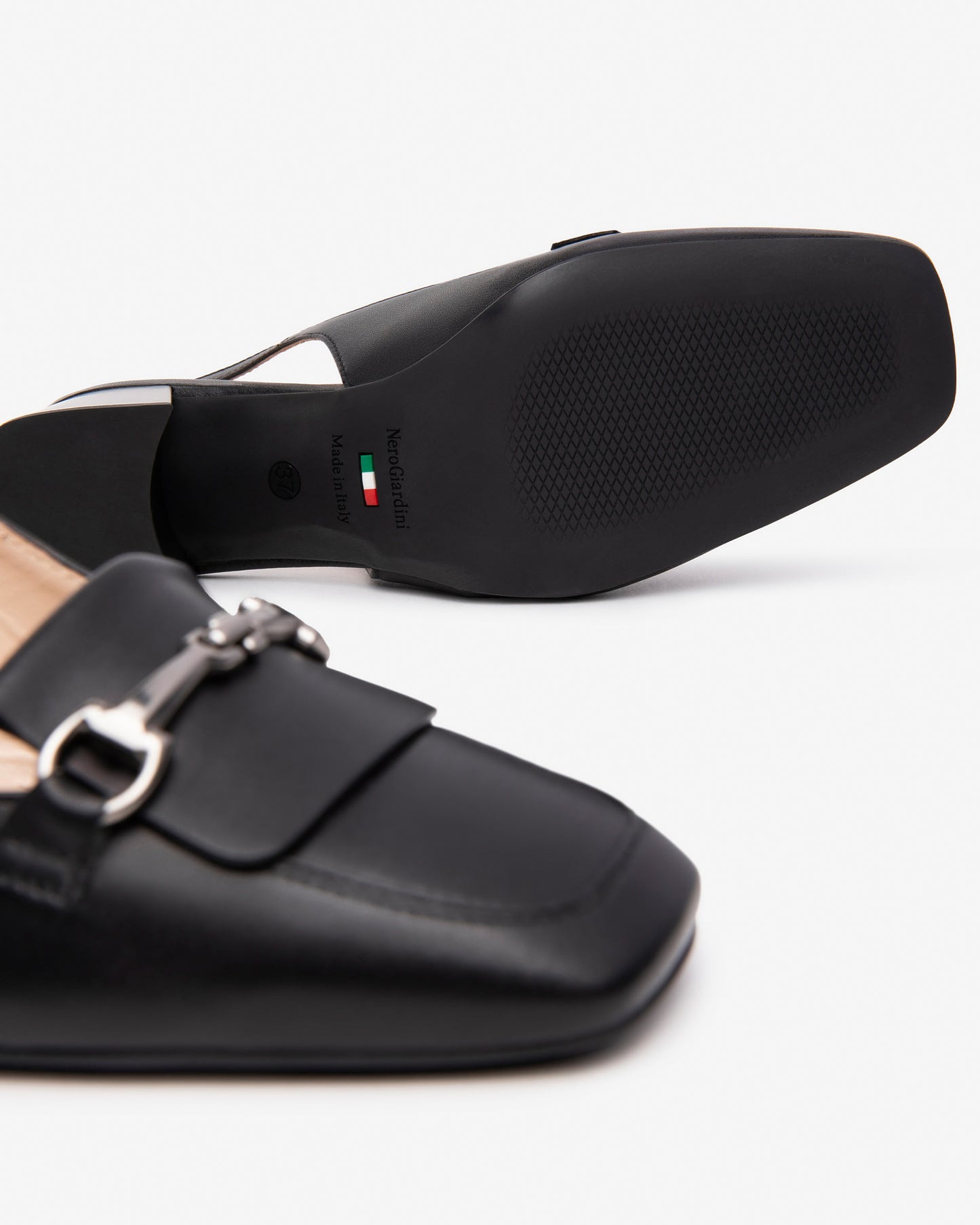 Nero Giardini Mocassino Donna Nero Mod.E512320D