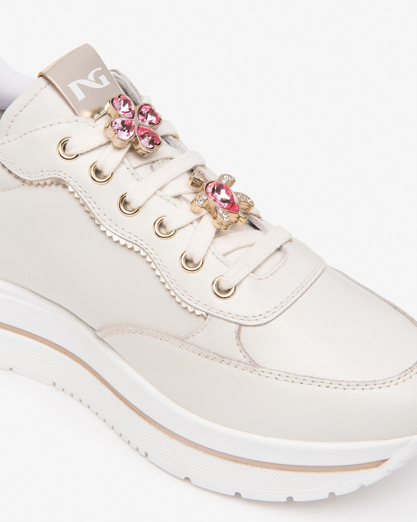 Sneakers Color Osso Nero Giardinin Con Charms Cipria