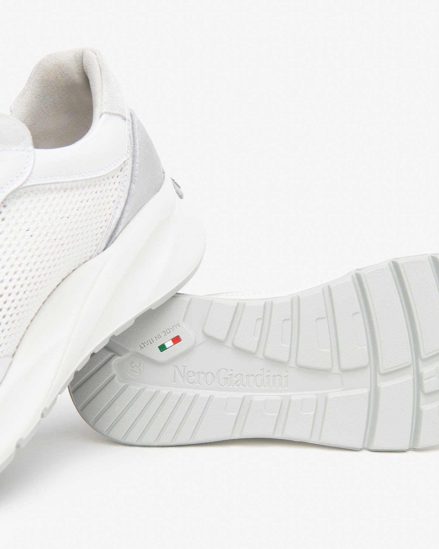 Nero Giardini Sneakers da donna in pelle, tela e materiale tecnico E615180D 707 Bianca