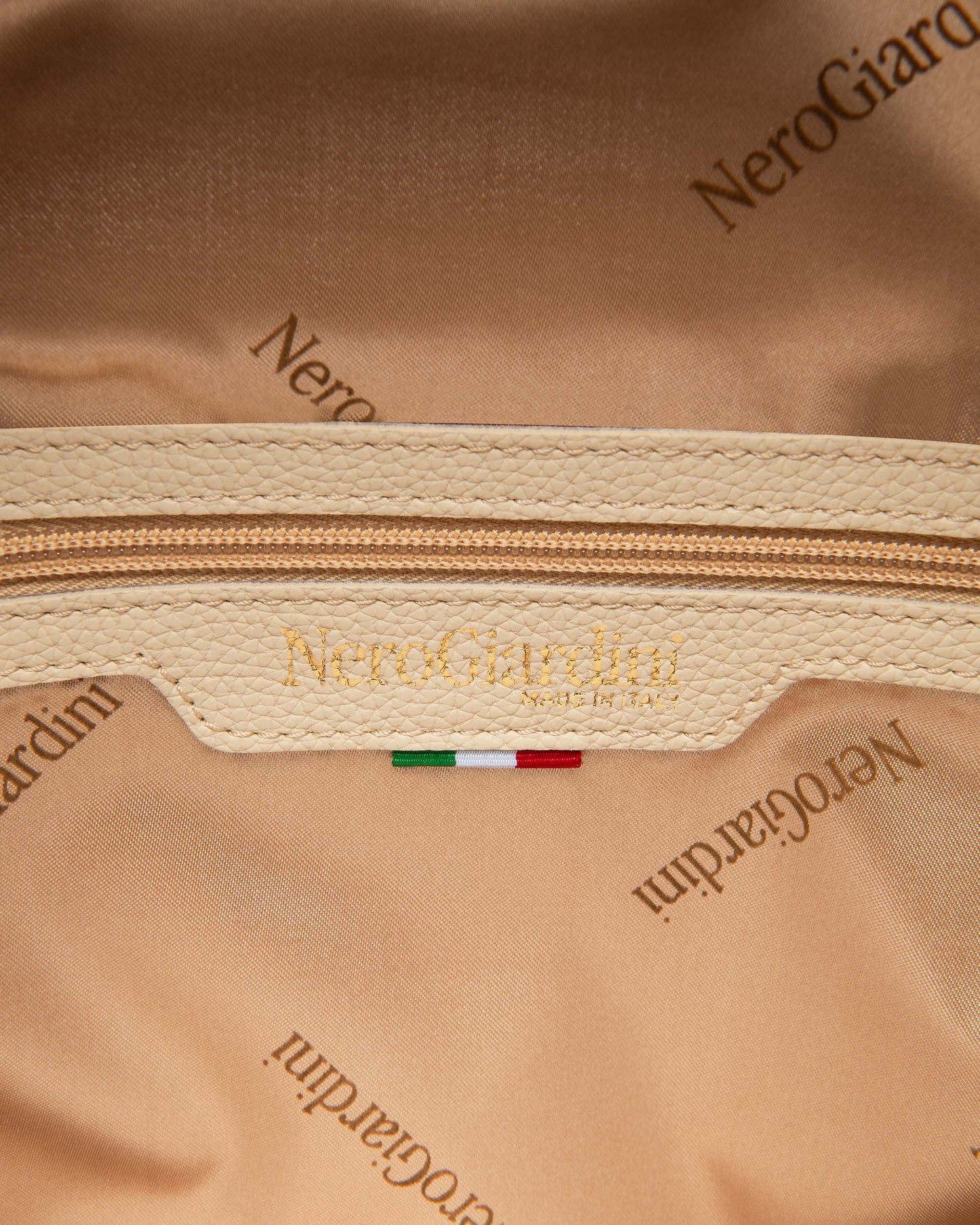 Zaino in materiale tecnico Beige da donna nero giardini E644081D_740