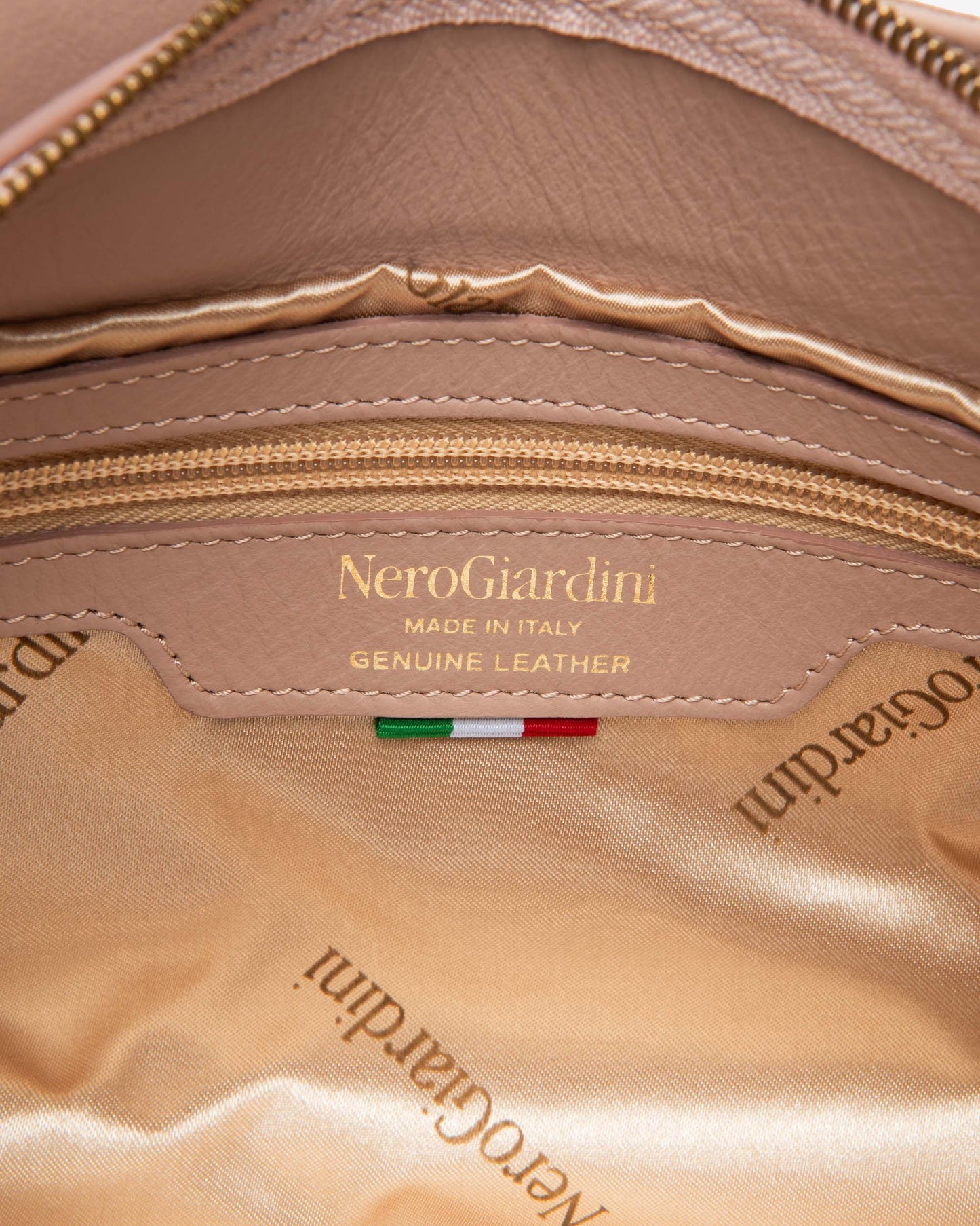 Borsa hobo in pelle nude da donna nero giardini E644152D_626