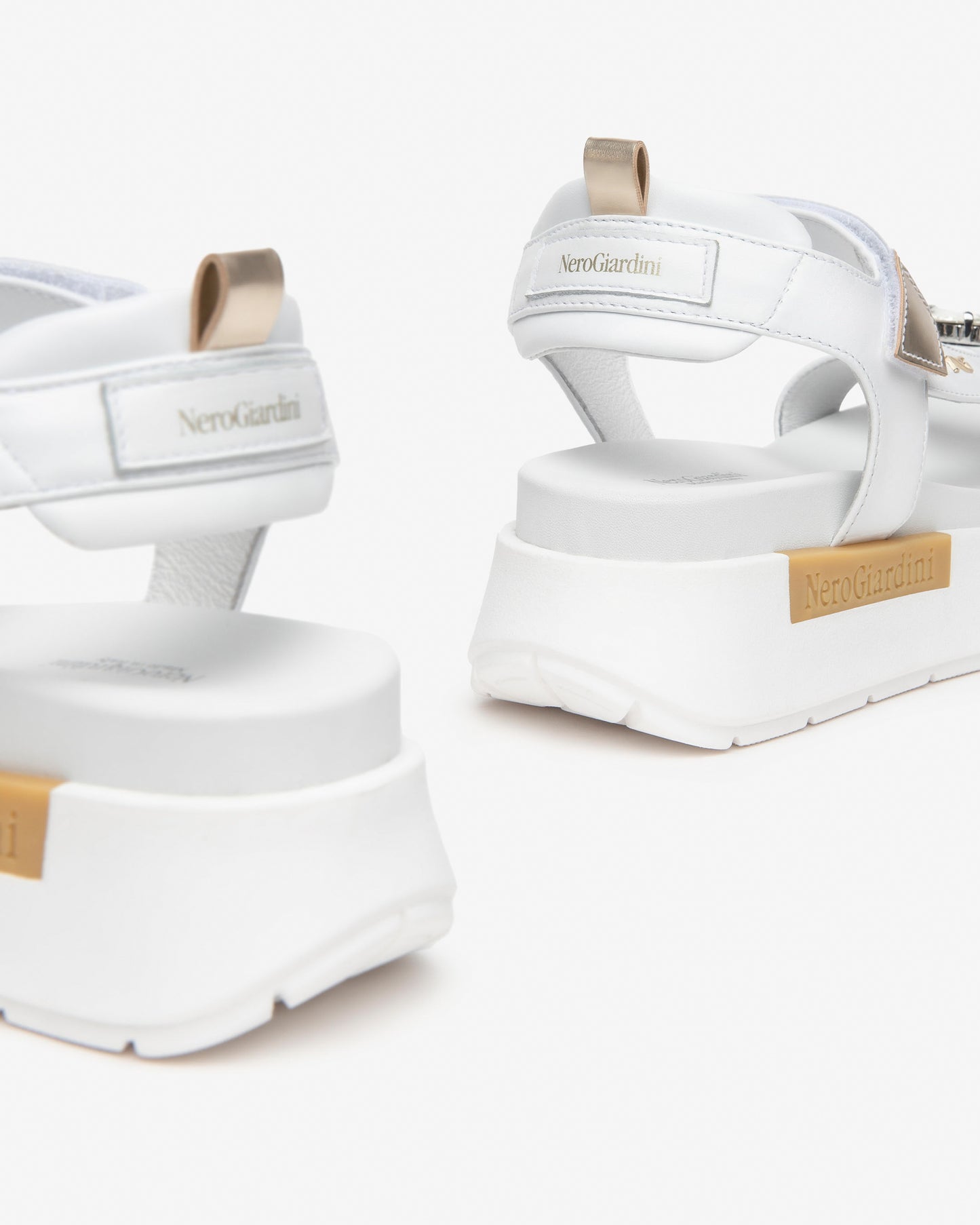 NERO GIARDINI Sandali platform Donna - Bianco modello E410707D