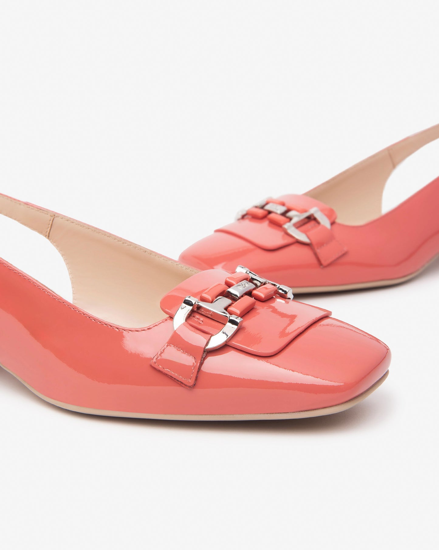 Slingback Nero Giardini colore Papavero Mod.