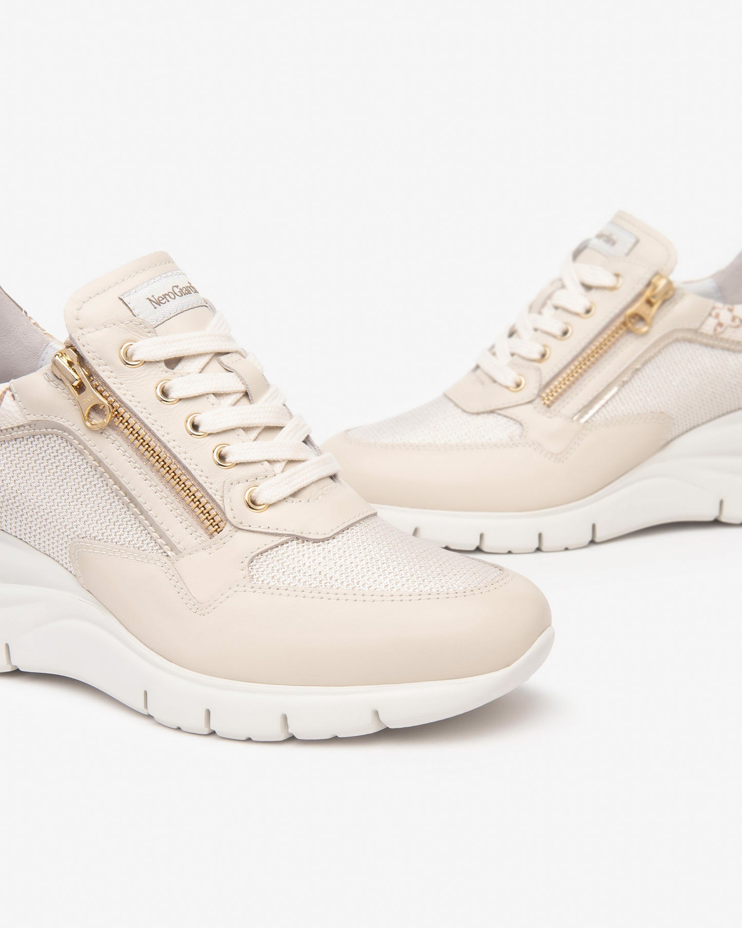 Sneakers Con Zip e Logo Nero Giardini Beige