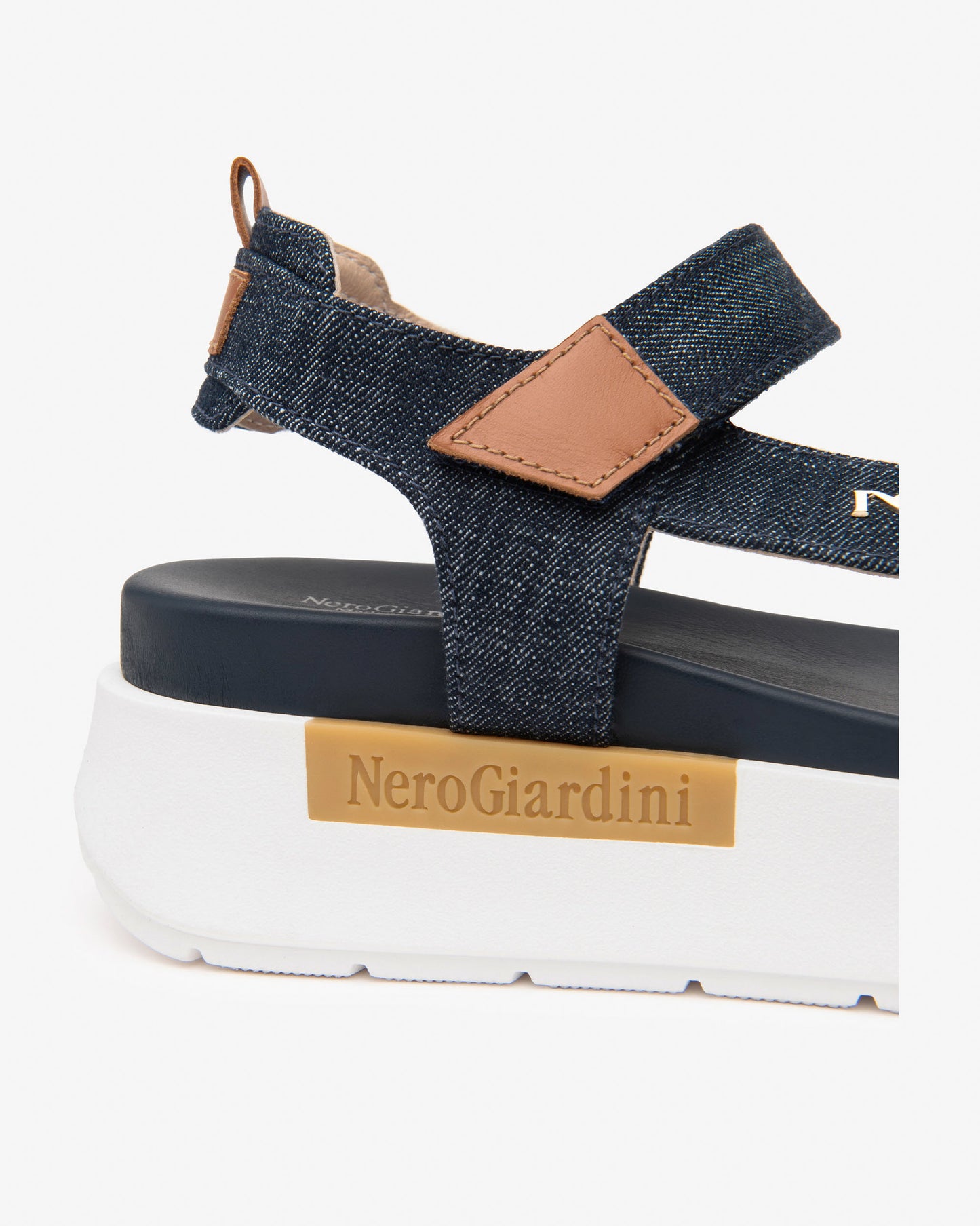 Sandalo platform donna  Nero Giardini