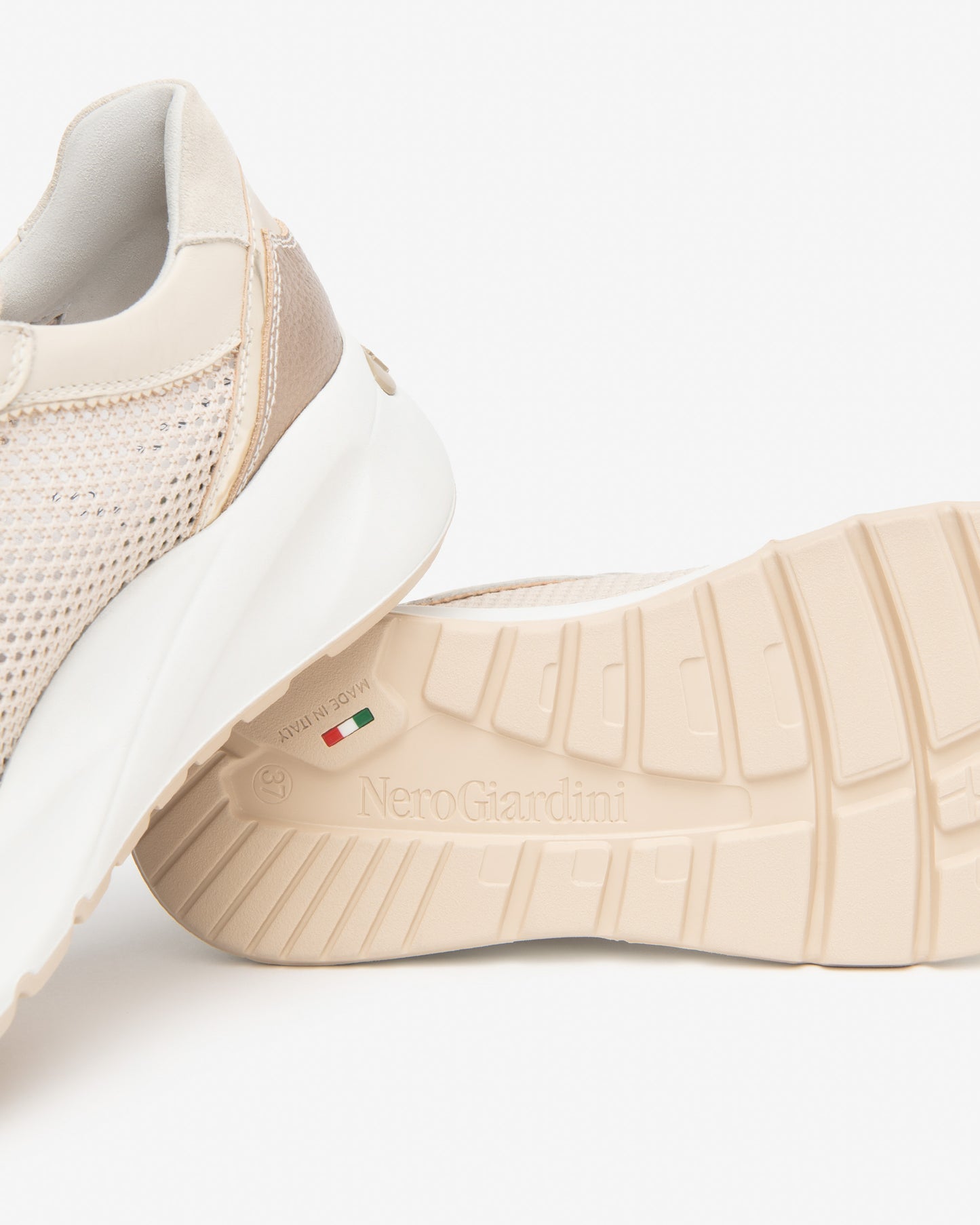 Sneakers da donna in pelle, tela e materiale tecnico E615180D_710