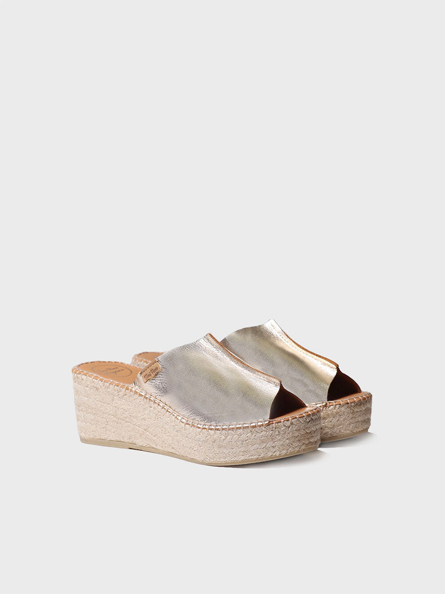 Ivonne Espadrillas in pelle platino aperte dietro Toni pons