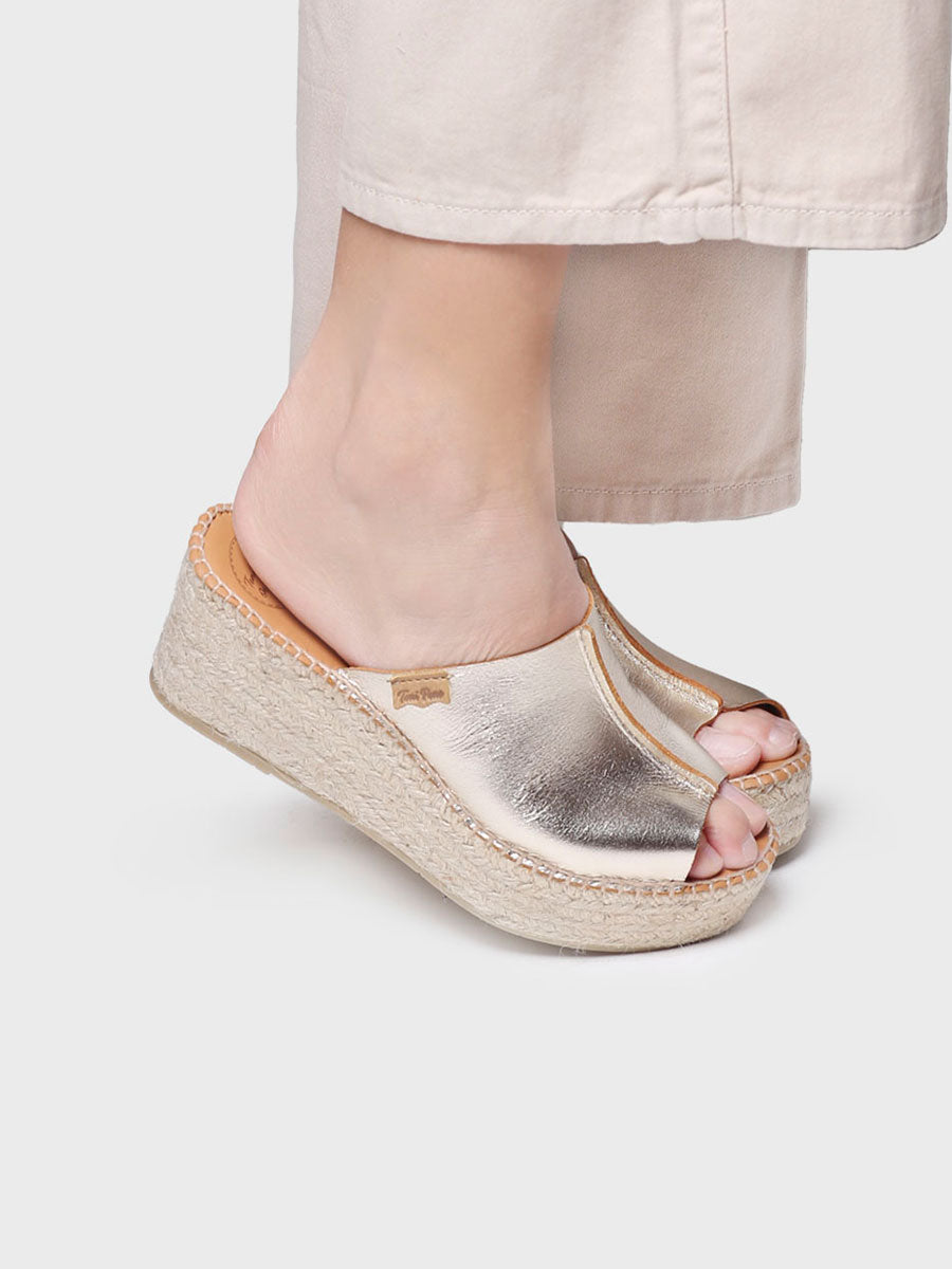Ivonne Espadrillas in pelle platino aperte dietro Toni pons
