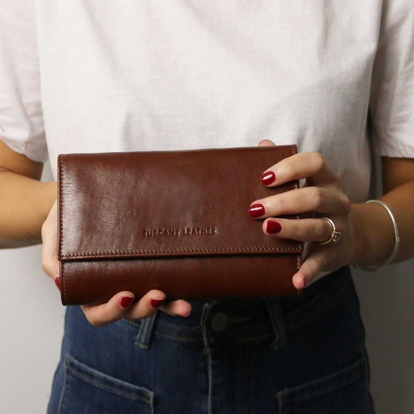 Exclusive 4 fold Italian leather wallet for women | TL140796