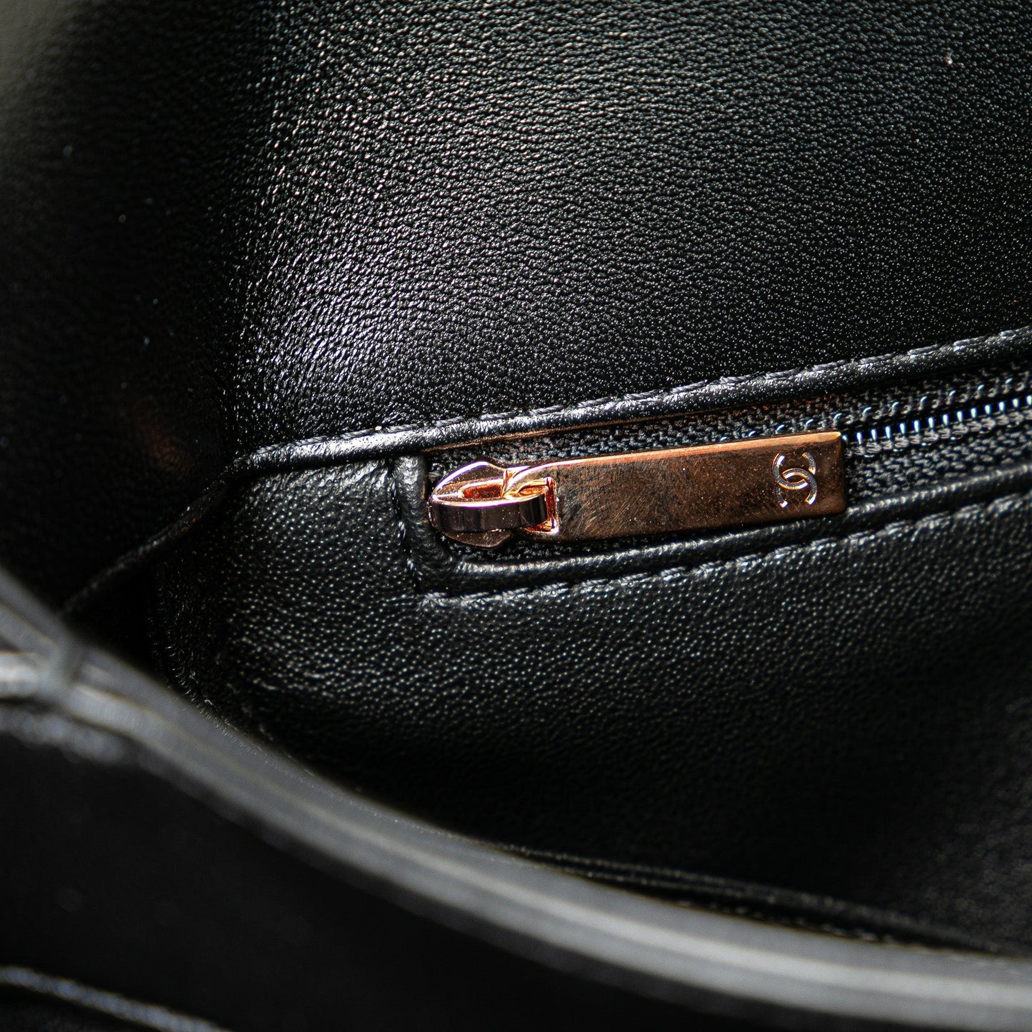 CHANEL Borsa a tracolla Trendy CC Flap in pelle di agnello media